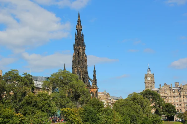 The Scott monument in Edinburgh, Scotland — Stock Photo, Image