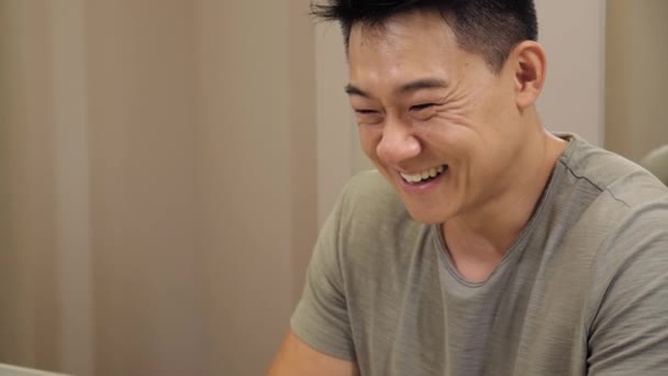 Extremely Happy Successful Asian Man Reading Positive News Lucky People. — Stok Video