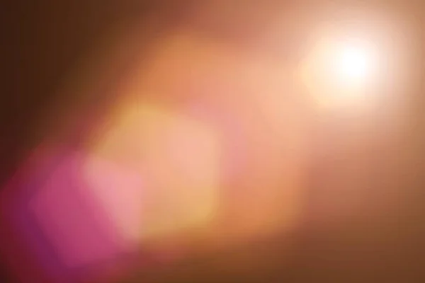 flaş lambalı bir kaplama mercekleri