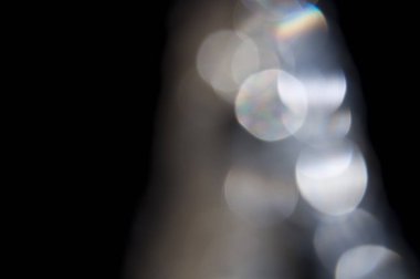 bir Bokeh ışıltısı yansımaları yansıtır