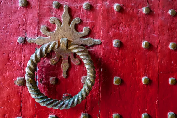 WINCHESTER, HAMPSHIRE / UK - MARÇO 6: Detalhe da porta de Winchester C — Fotografia de Stock