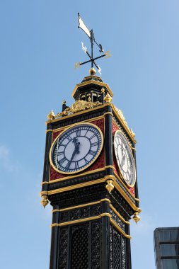 Londra - 13 Mart: Küçük Ben Lon Victoria otobüs durağında dışında