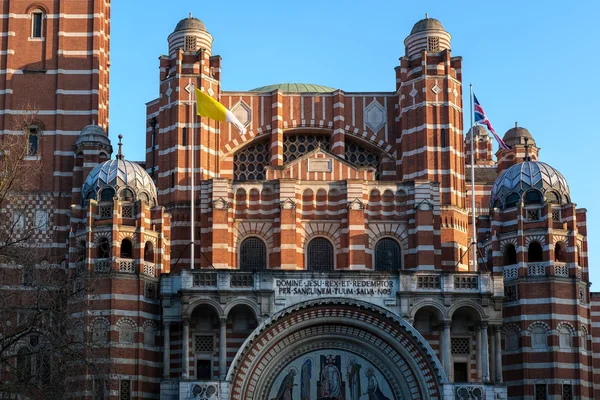 Londýn - Mar 13: Pohled Westminsterská katedrála v Londýně na březen — Stock fotografie