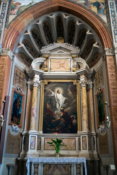 Verona, Włochy - 24 marca: Widok wnętrza Katedra w Weronie w — Zdjęcie stockowe