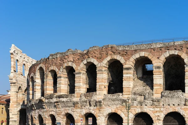 Verona, Itálie - 24. března: Pohled Arena ve Veroně Itálie na — Stock fotografie