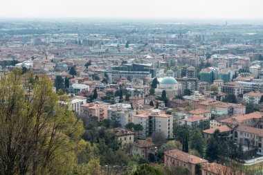 Bergamo, İtalya - 25 Mart: Citta Alta Berg dan Bergamo, görünümü