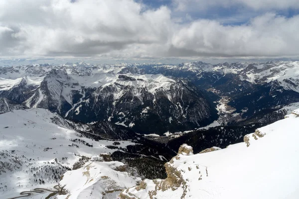 Widok z Sass Pordoi w górnej części Val di Fassa — Zdjęcie stockowe