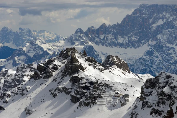 Widok z Sass Pordoi w górnej części Val di Fassa — Zdjęcie stockowe