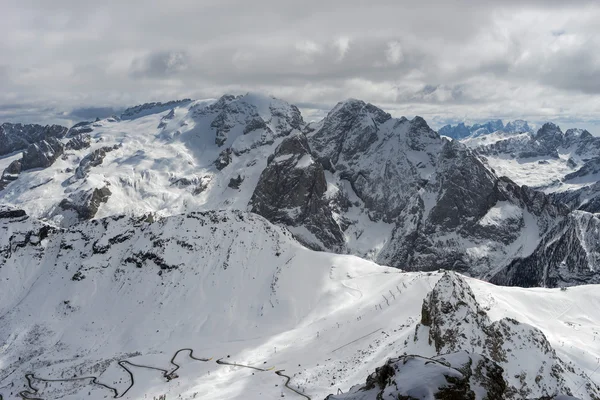 Widok z Sass Pordoi w górnej części Val di Fassa — Zdjęcie stockowe