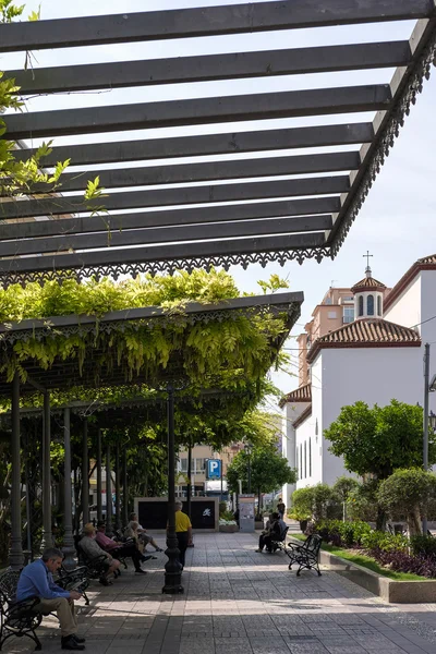 Fuengirola, Andalusien/Spanien - 24 maj: Vy av Plaza de la Const — Stockfoto