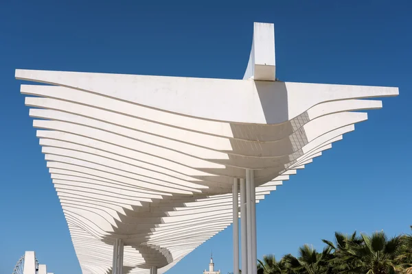 MALAGA, ANDALUCIA/SPAIN - MAY 25 : Modern Pergola in the Harbour — Stock Photo, Image