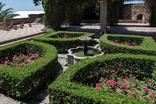 Málaga, Andalusien/Spanien - 25 maj: Utsikt över fortet Alcazaba och — Stockfoto