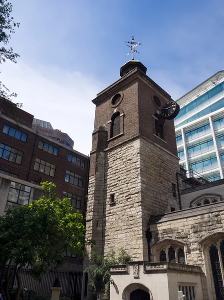 London/Uk - 15 juni: St Olave kyrka i Seething Lane London — Stockfoto