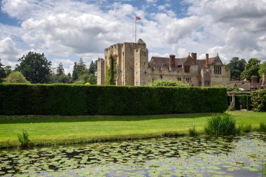Hever, Kent/Uk - Haziran 28: Hever Kalesi görünüm üzerinde bir güneşli Summe