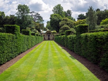 Hever, Kent/Uk - Haziran 28: Hever Kalesi Garden'da görünümünü