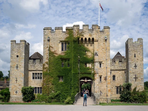 HEVER, KENT/UK - JUNE 28 : View of Hever Castle in Hever Kent on — Stock Photo, Image
