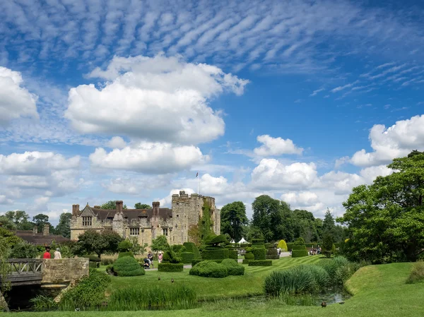 HEVER, KENT/UK - JUNE 28 : View of Hever Castle on a Sunny Summe — Stock Photo, Image