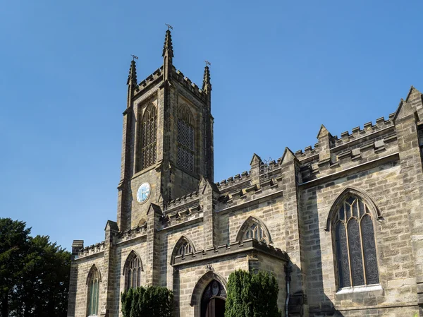 ESTE DE GRINSTEAD, SUSSEX Occidental / Reino Unido - 23 DE JULIO: Vista de St Swithun 's —  Fotos de Stock