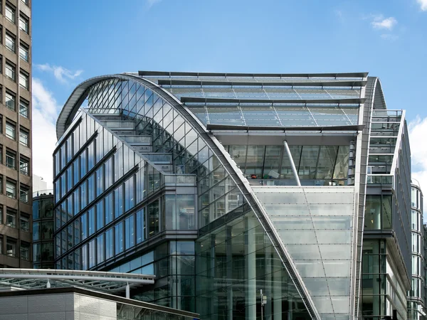 London / uk - august 15: edf hauptquartier neben victoria statio — Stockfoto