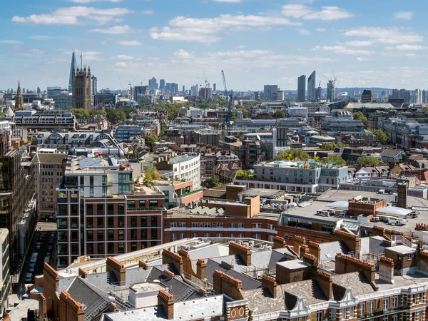 LONDRES / UK - 15 DE AGOSTO: Vista desde la Catedral de Westminster en Londo — Foto de Stock