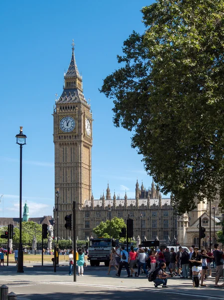 LONDON/UK - AUGUST 15 : Sunlit View of Big Ben in London on Augu — Stock Photo, Image