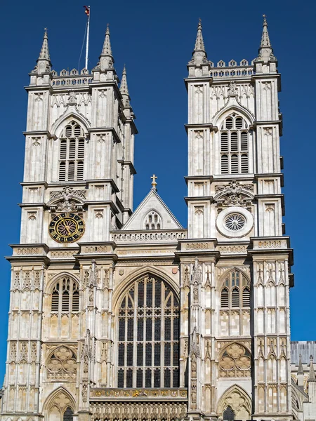 LONDRA / UK - 15 AGOSTO: Veduta dell'esterno di Westminster Abbe — Foto Stock