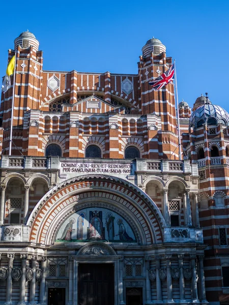 London/Storbritannien - 15 augusti: Utsikt över Westminster Cathedral i London — Stockfoto