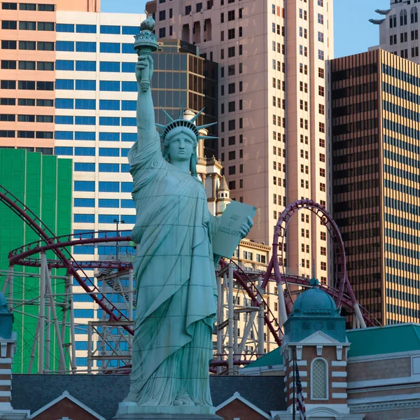 LAS VEGAS, NEVADA/USA - AUGUST 1 ; View of the Replica Statue of — Stock Photo, Image