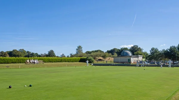 ÎLE DE THORNS, SUSSEX / Royaume-Uni - 11 SEPTEMBRE : match des bols à gazon à I — Photo