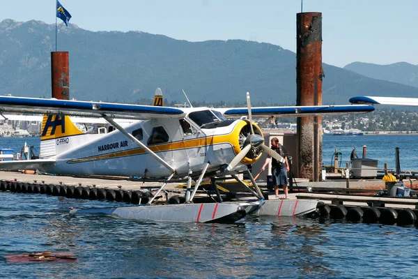 Vancouver Colombie Britannique Canada Août Aéronef Amarré Aéroport Hydravion Vancouver — Photo