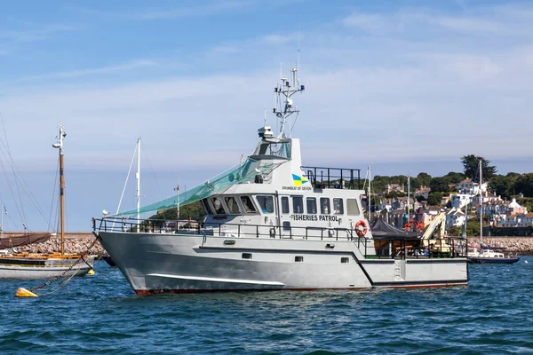 Brixham Devon Lipiec Statek Patrolowy Rybacki Porcie Brixham Devon Dniu — Zdjęcie stockowe