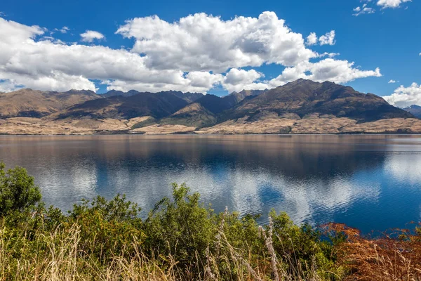 Widok Jezioro Wanaka Okresie Letnim — Zdjęcie stockowe