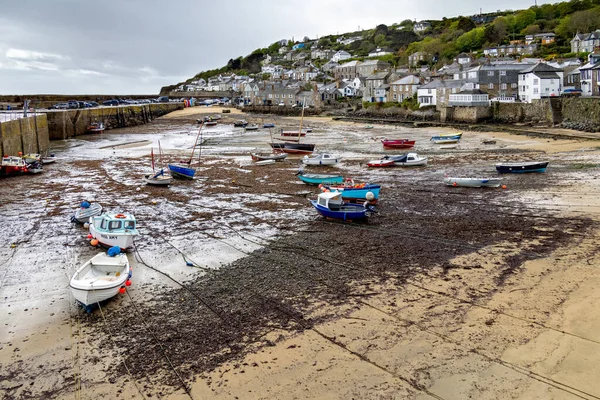 Mousehole Harbour Cornwall May View Mousehole Harbour Low Tide Cornwall — Stock fotografie