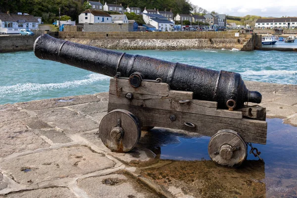 Porthleven Cornwall May Old Canon Quayside Porthleven Cornwall May 2021 — Stock fotografie