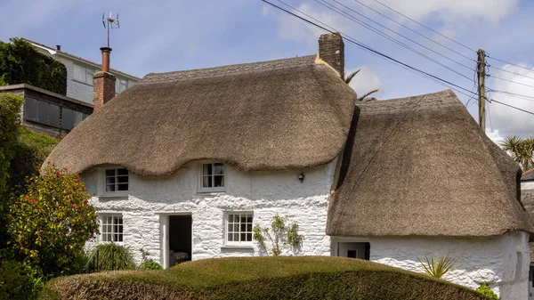 HELSTON, CORNWALL, İngiltere - 14 MAYIS: 14 Mayıs 2021 'de Helston, Cornwall' da bir kulübe