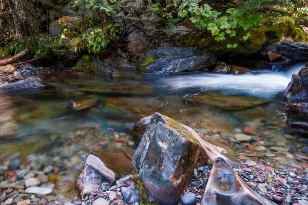 Πολύχρωμες Πέτρες Και Πέτρες Στο Holland Creek — Φωτογραφία Αρχείου