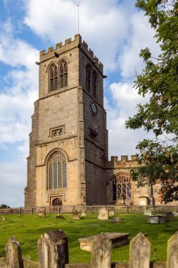 HANMER, CLWYD, WALES - 10 Temmuz 2021 'de Hanmer, Galler' deki St. Chads Kilisesi