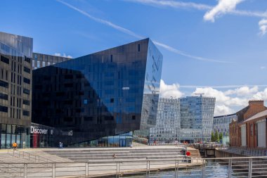 Liverpool, İngiltere - 14 Temmuz 2021 'de Liverpool, İngiltere' de Açık Göz Galerisi. Tanımlanamayan kişiler