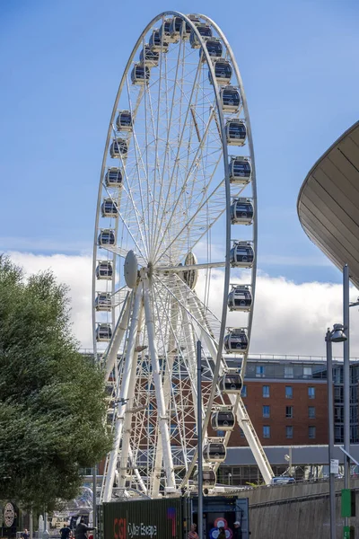 Liverpool Velká Británie Června Ferris Wheel Kings Dock Liverpool Anglie — Stock fotografie