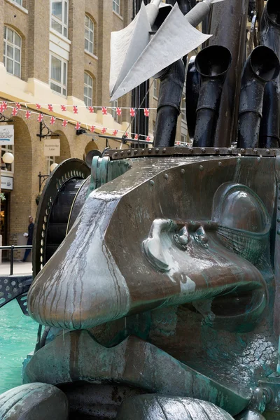 Närbild av navigatorer skulpturen av david kemp — Stockfoto