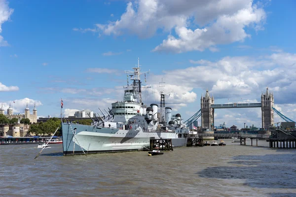 HMS Belfast e Tower Bridge — Foto Stock