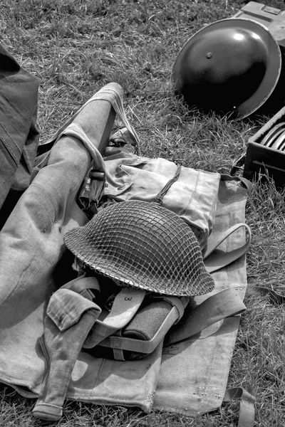 Antigua ropa WW2 en exhibición en el aeródromo Shoreham — Foto de Stock