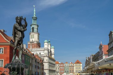 Poznan Apollo Çeşmesi
