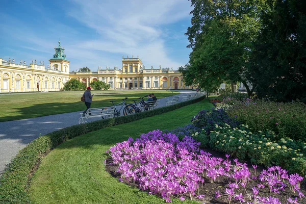 Podejście do Wilanow Palace w Warszawie — Zdjęcie stockowe