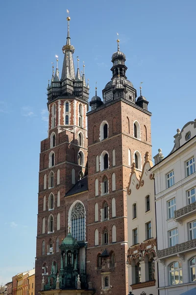 St Marys Basilica i Krakow — Stockfoto