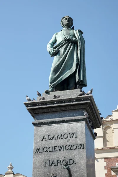 クラクフのAdam Mickiewicz記念碑 — ストック写真