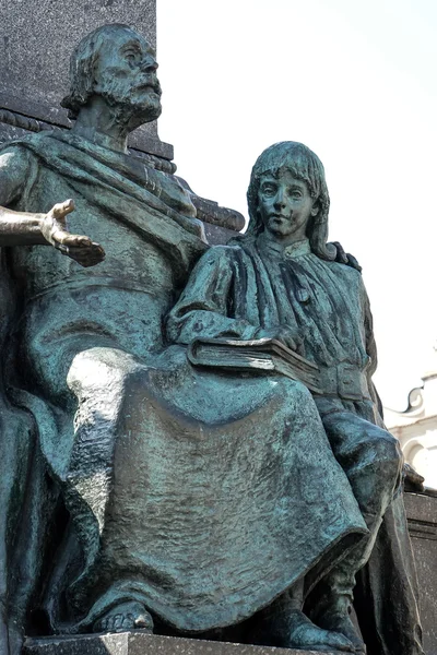 Пам "ятник Адаму Міцкевичу у Кракові. — стокове фото