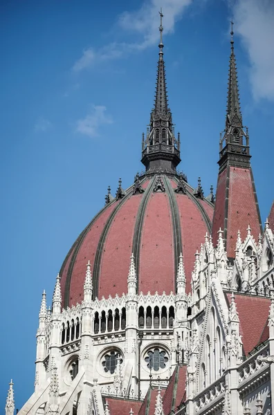 Ungerska parlamentsbyggnaden i Budapest — Stockfoto