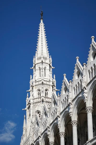 Edificio del Parlamento húngaro en Budapest — Foto de Stock