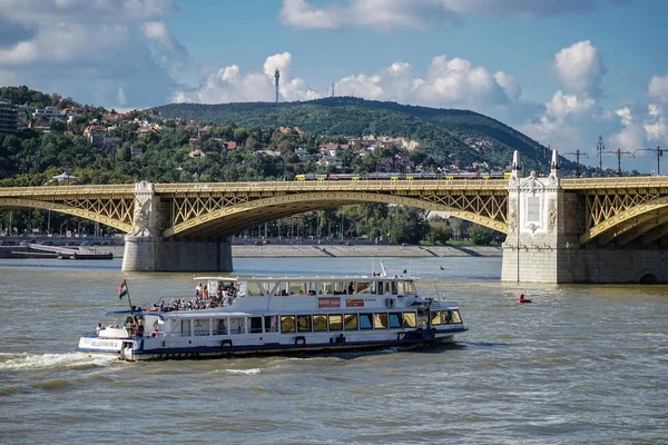 Margaret Bridge in Budapest — Stock Photo, Image